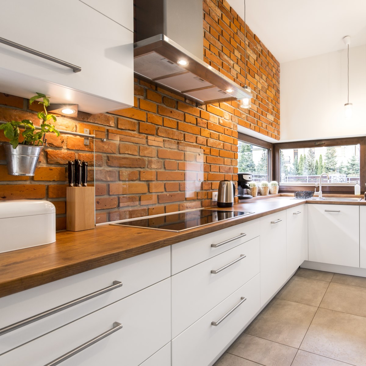 Design with other materials 4 - kitchen with brick glass backsplash