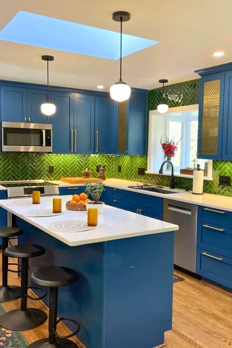 L-Shaped Kitchen With Island