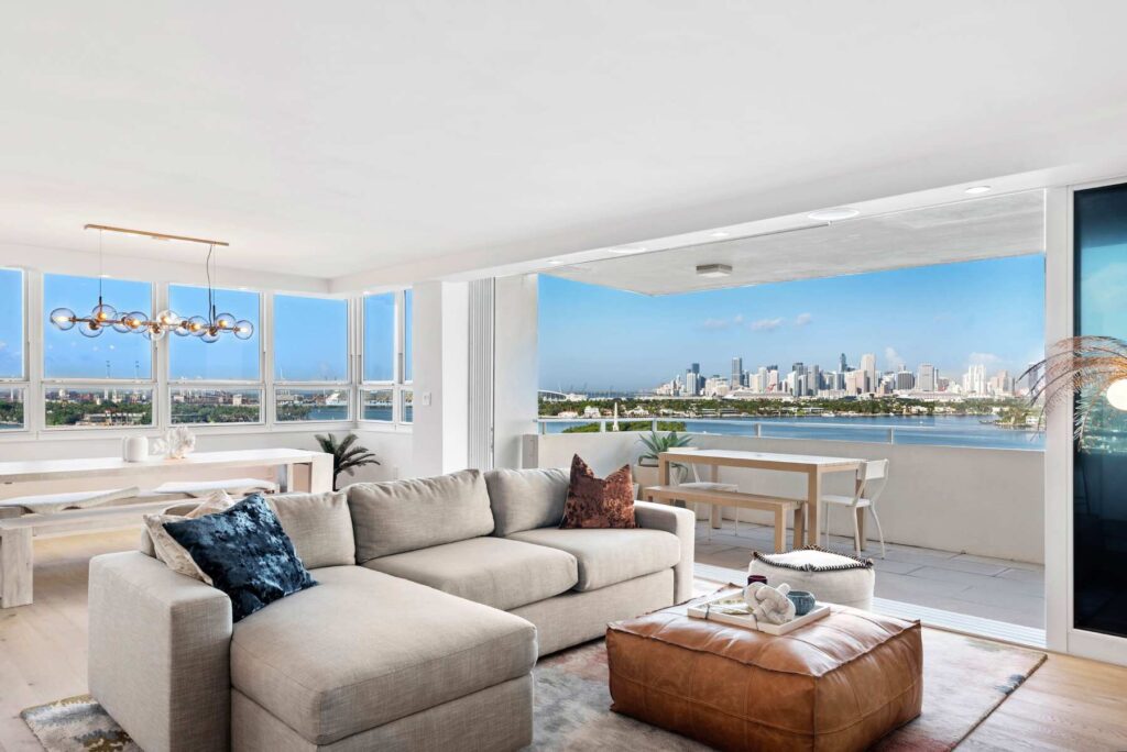 View of 20 Coastal Living Room Ideas - H.M.G