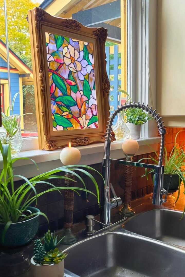 25+ Inspiring Ideas for Kitchen Window Sills You Need to See - H.M.G