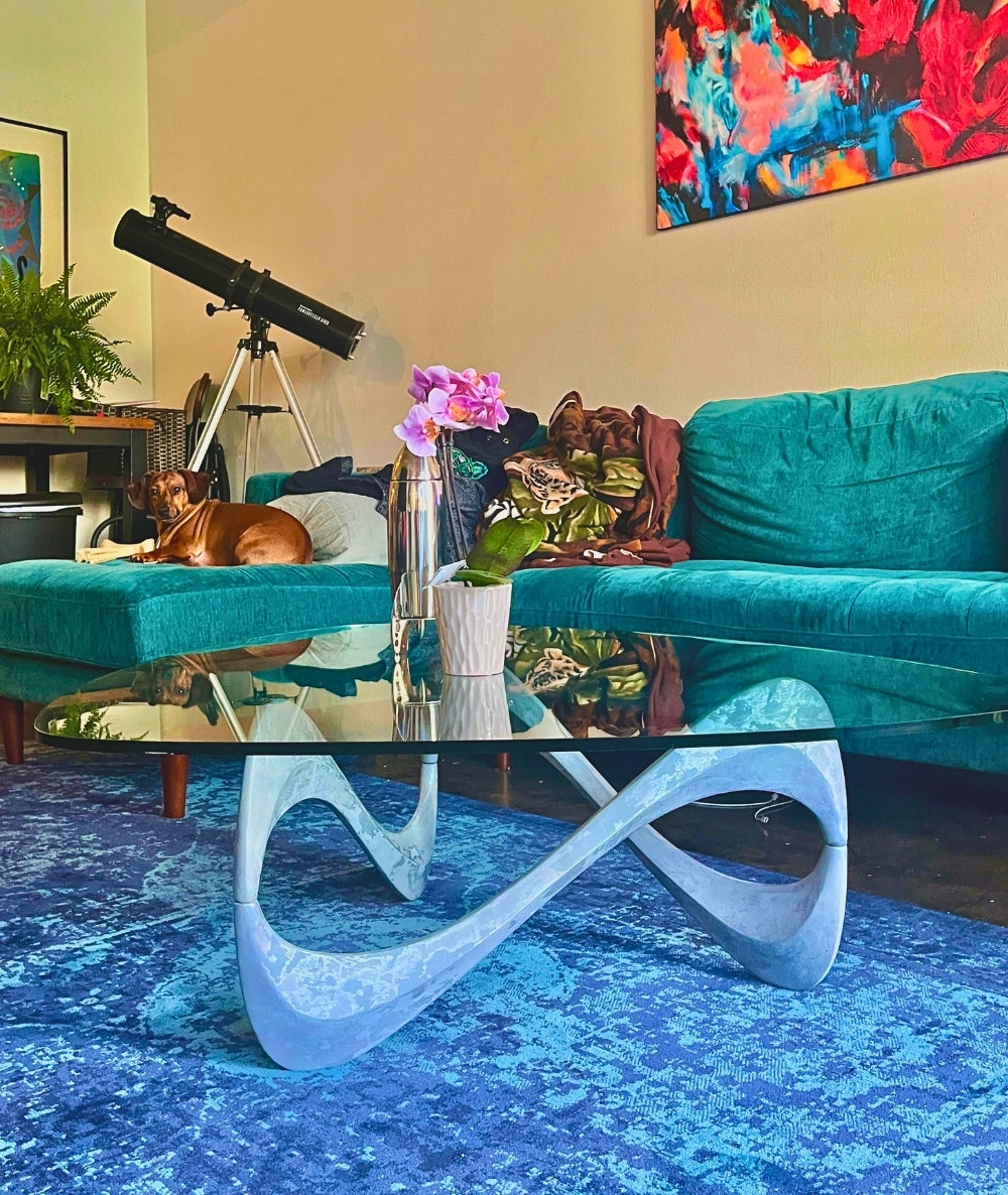 Acrylic Glass Coffee Table in Eclectic Colorful Living Room
