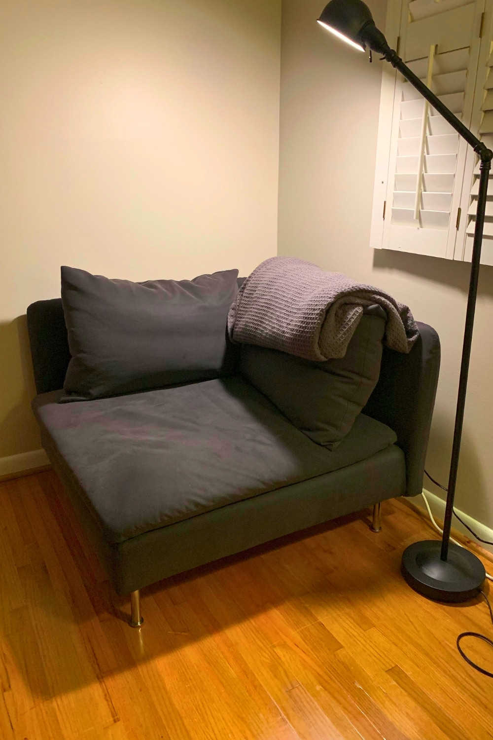 Minimalist Corner Lounge for Small Bedroom Reading Spot