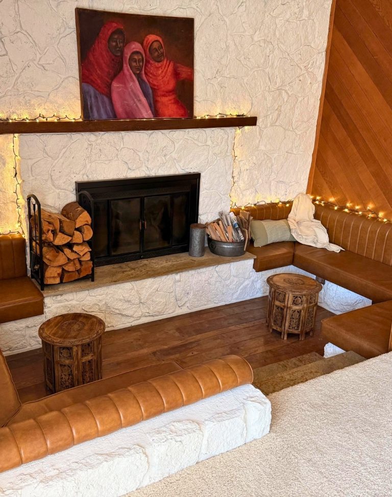 15 Cozy Conversation Pit Ideas That Turn Any Living Room Into a Cozy ...