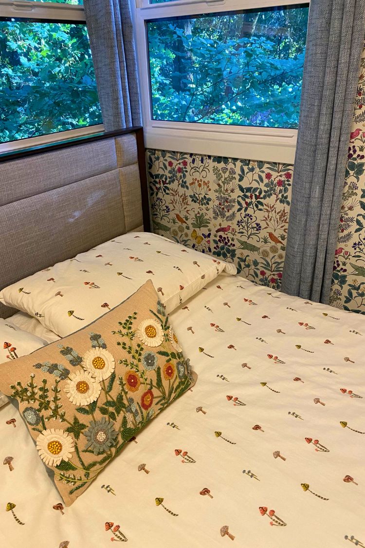 boho wallpaper for bedroom