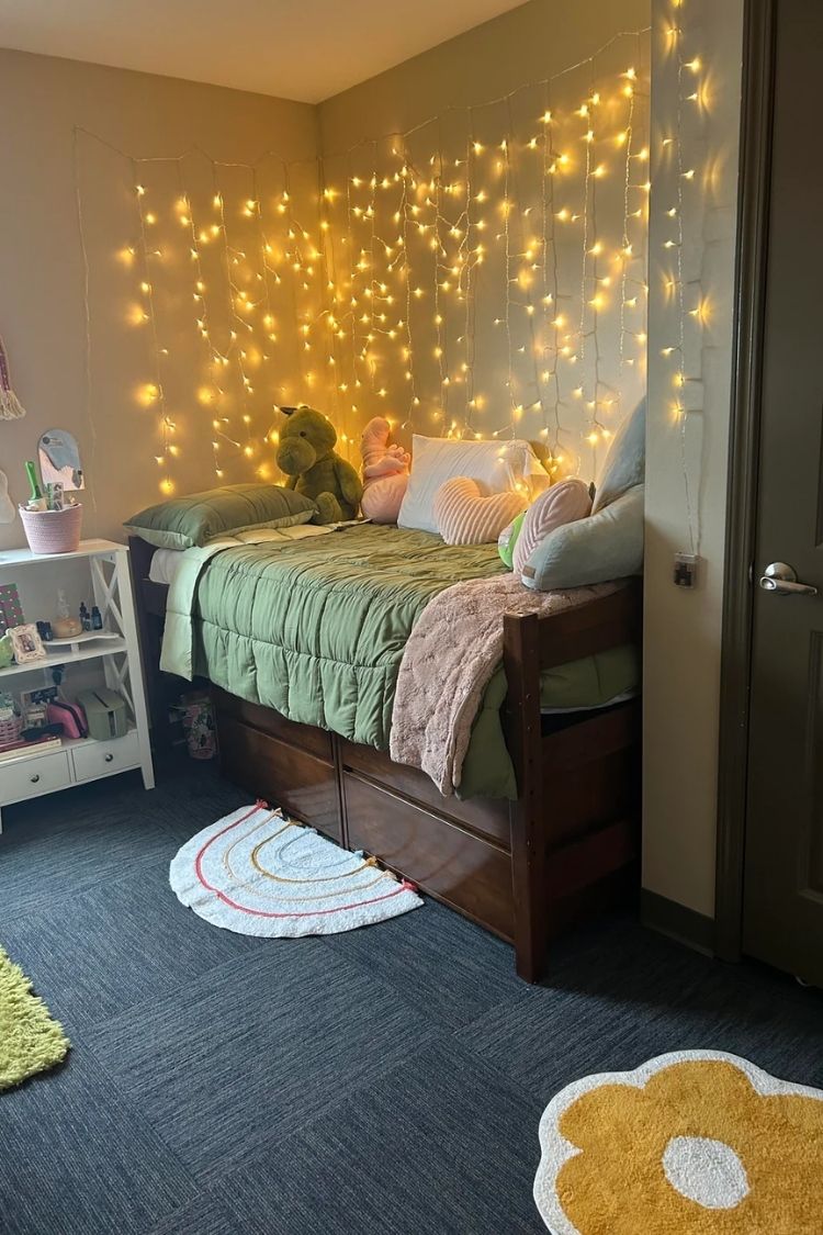 girl dorm room with string lights