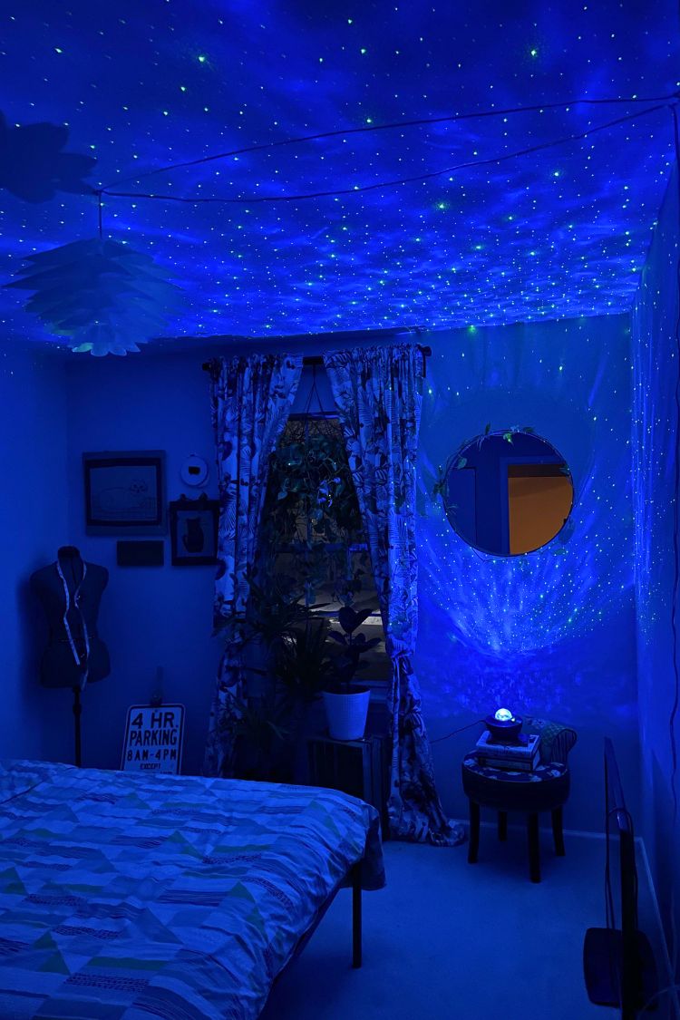 space themed bedroom for girl