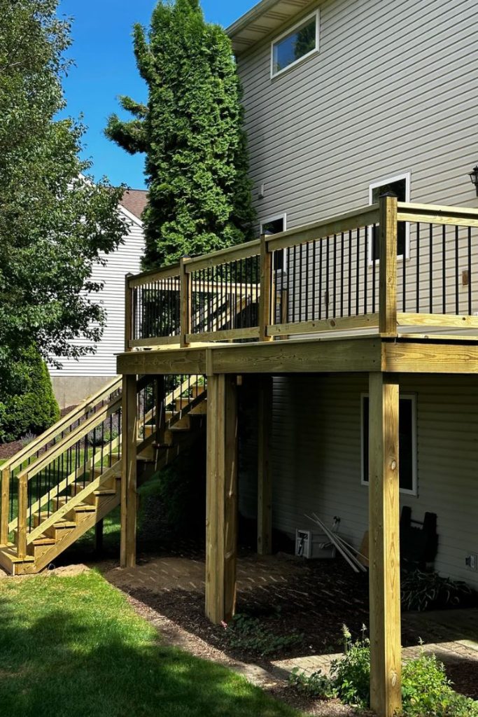 25+ Creative Deck Stair Ideas That Will Make Your Neighbors Jealous ...