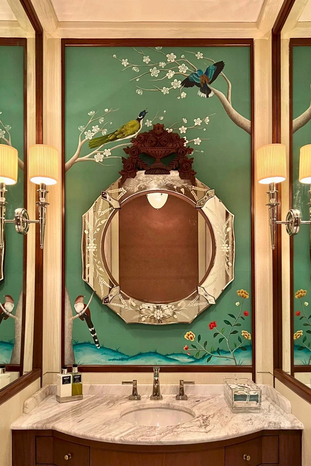 Modern Guest Bathroom Chinoiserie Wallpaper