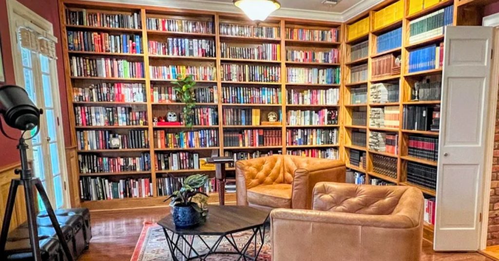 Image showcasing Cozy Loft Apartment Ideas Every Man Will Want to Steal - H.M.G