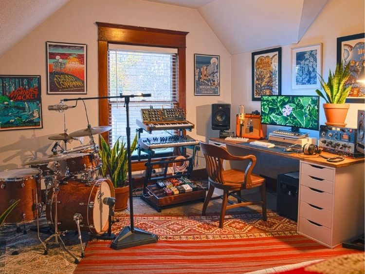 cozy home studio