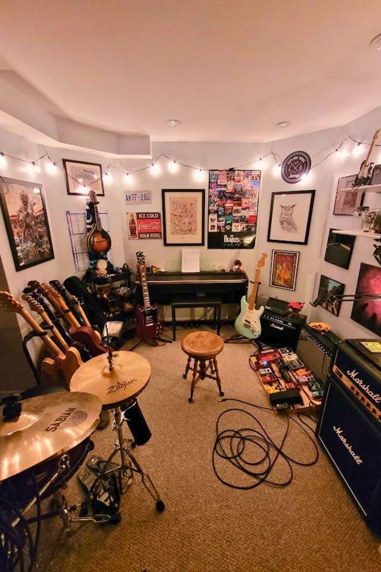 cozy music room
