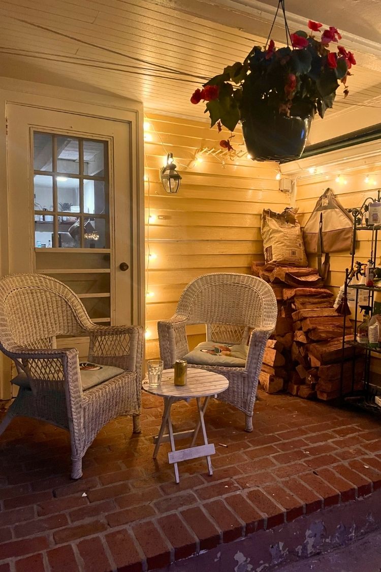 garden front porch with two chairs