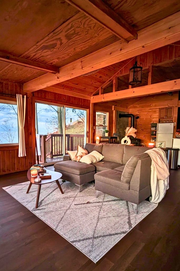 16 Forest Cabin Interiors That Will Make You Want to Move Off-Grid - H.M.G