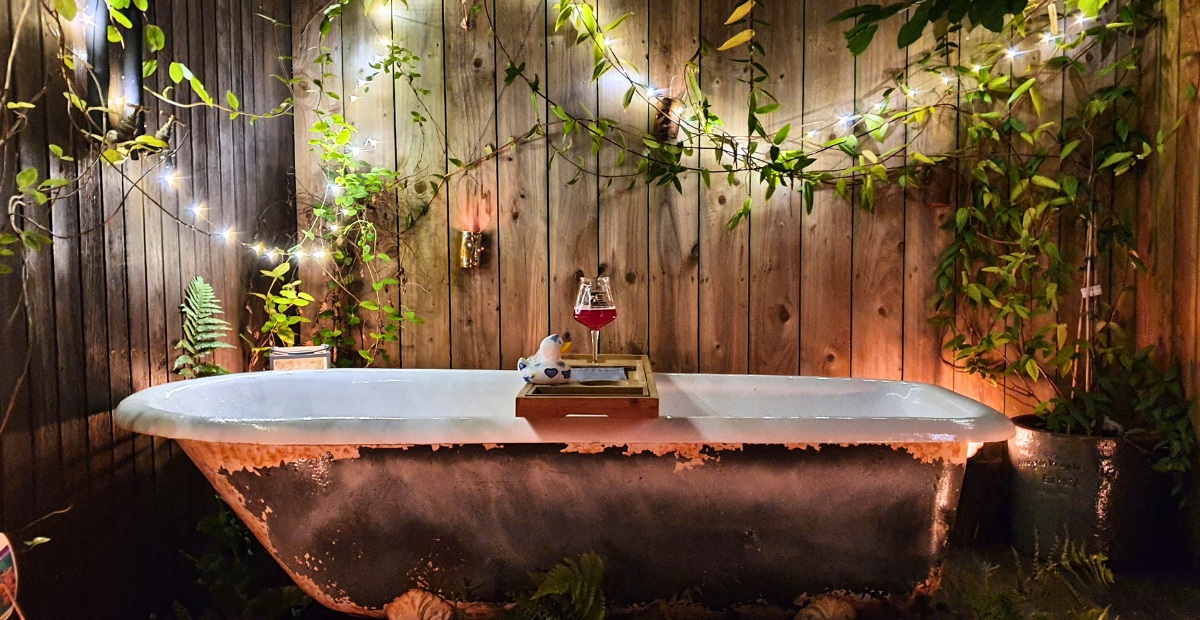 Cozy Rustic Cabin Bathroom Ideas for Turning a Plain Bathroom Into a Relaxing Retreat